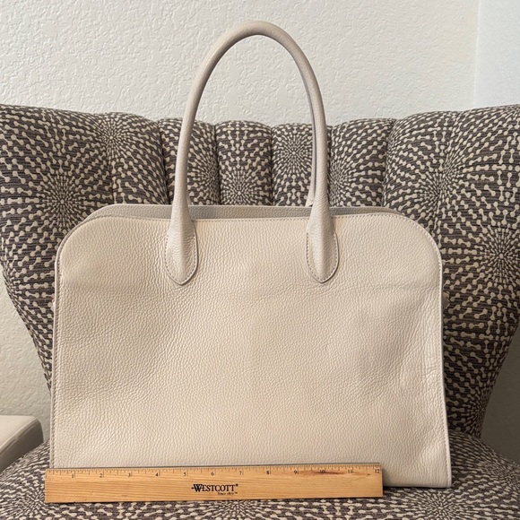 Claudia Firenze Off White Cream Leather XL Tote Bag - Picture 12 of 15